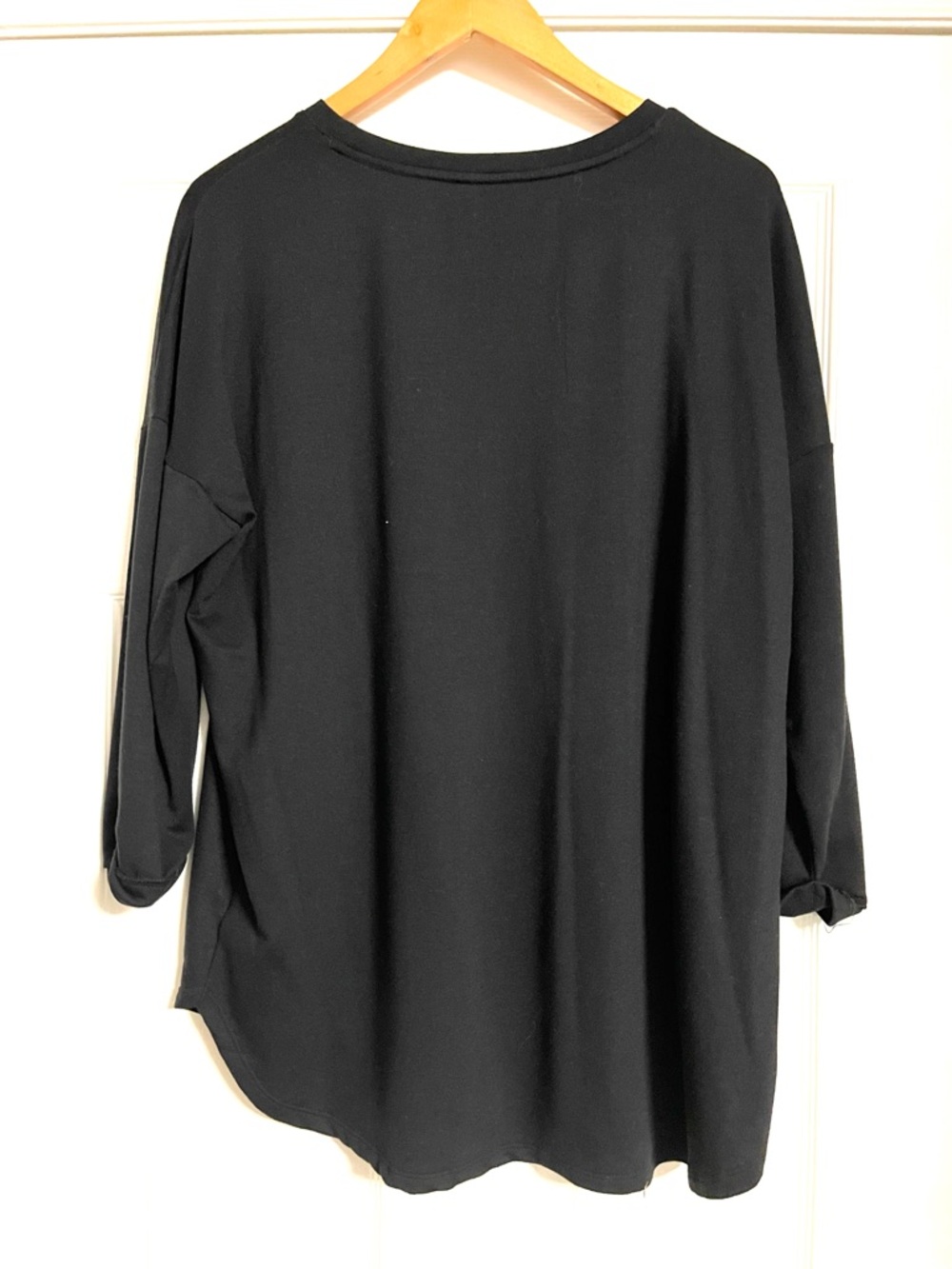 crown & ivy Black Crew Neck 3/4 Sleeve Shirt Large - Picture 3 of 4